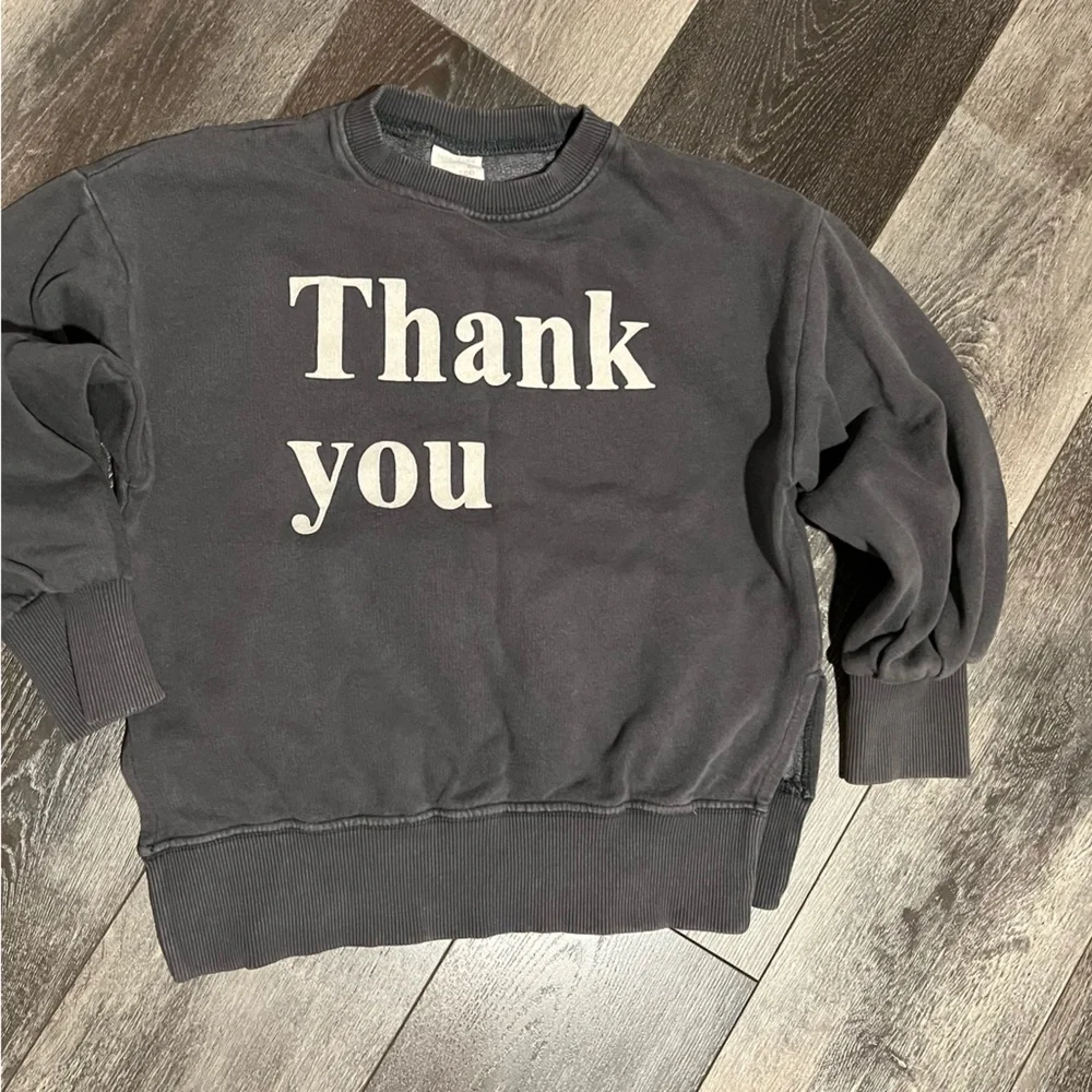 Zara Sweatshirt - Picture 2 of 3